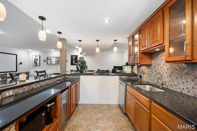 437 MARBLETON Circle, O'fallon, IL 62269