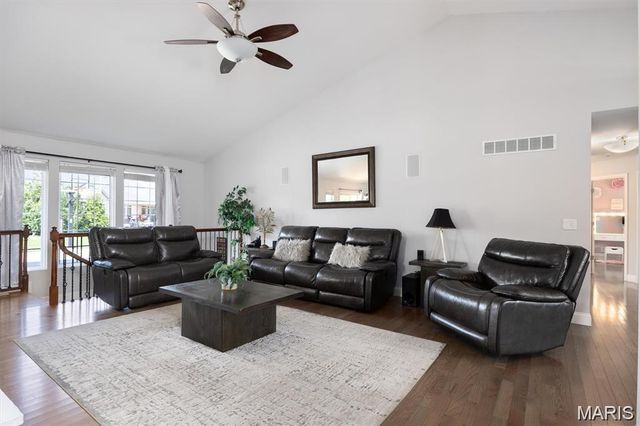 437 MARBLETON Circle, O'fallon, IL 62269