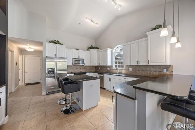 437 MARBLETON Circle, O'fallon, IL 62269