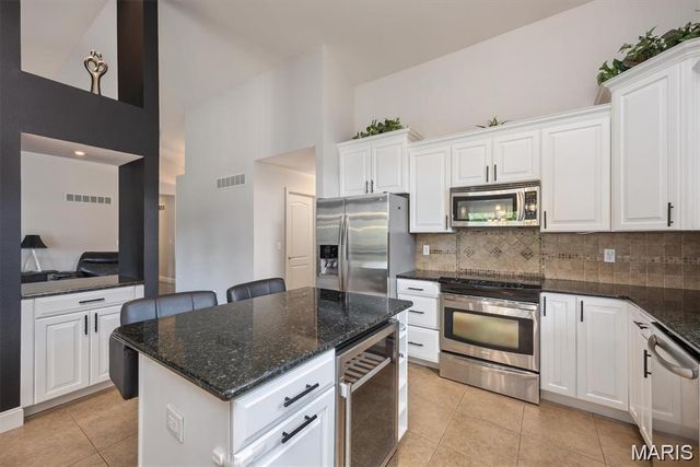 437 MARBLETON Circle, O'fallon, IL 62269