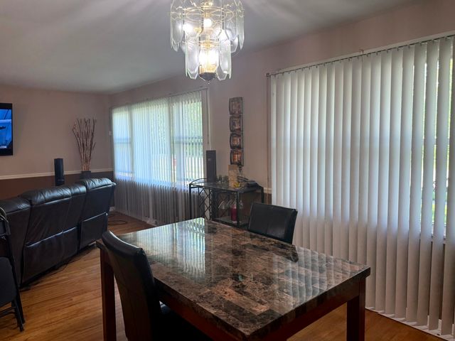 738 E 158th Street, South Holland, IL 60473