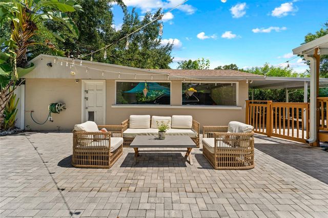 2605 S MANHATTAN AVENUE, Tampa, FL 33629
