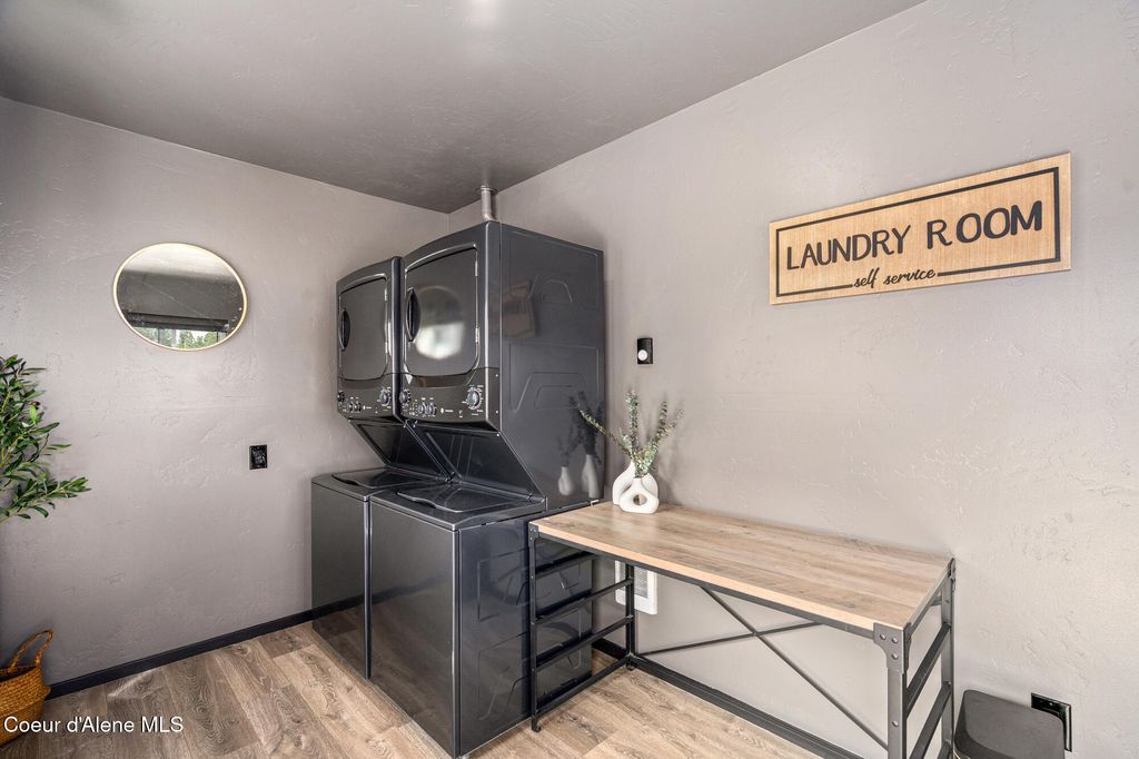 219 E Coeur D Alene Lake Dr, Coeur d'Alene, ID 83814 photo 9