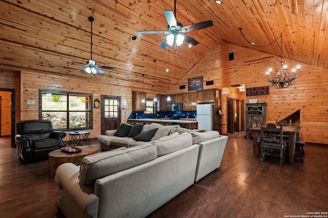 1539 River Road, Concan, TX 78838