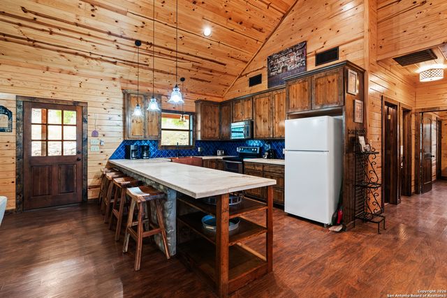 1539 River Road, Concan, TX 78838