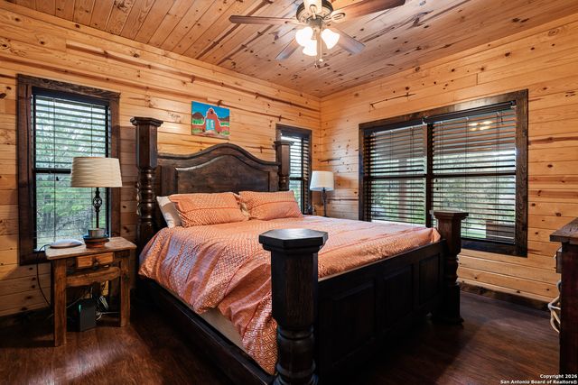 1539 River Road, Concan, TX 78838