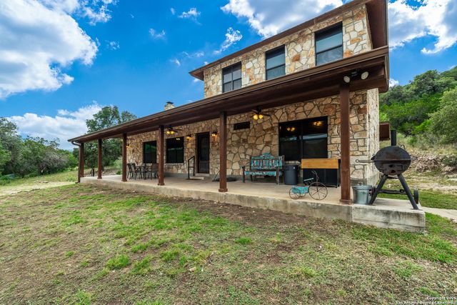 1539 River Road, Concan, TX 78838