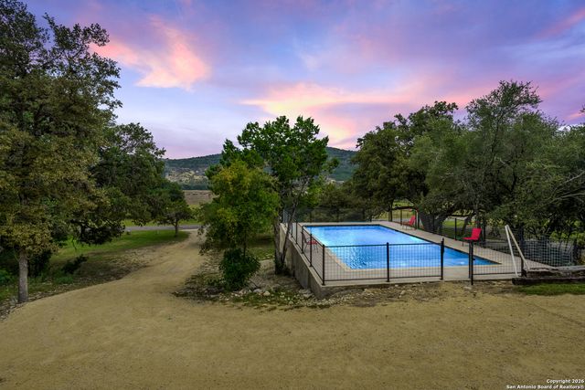 1539 River Road, Concan, TX 78838