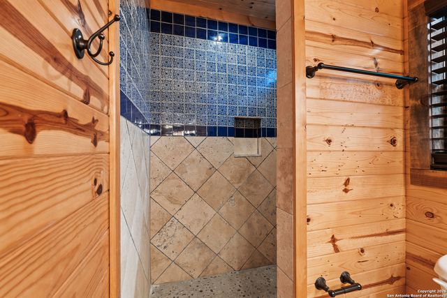 1539 River Road, Concan, TX 78838