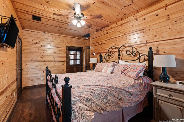 1539 River Road, Concan, TX 78838