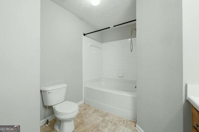 2945 Falling Water Point, Atlanta, GA 30349
