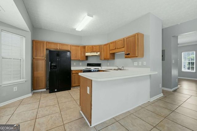 2945 Falling Water Point, Atlanta, GA 30349