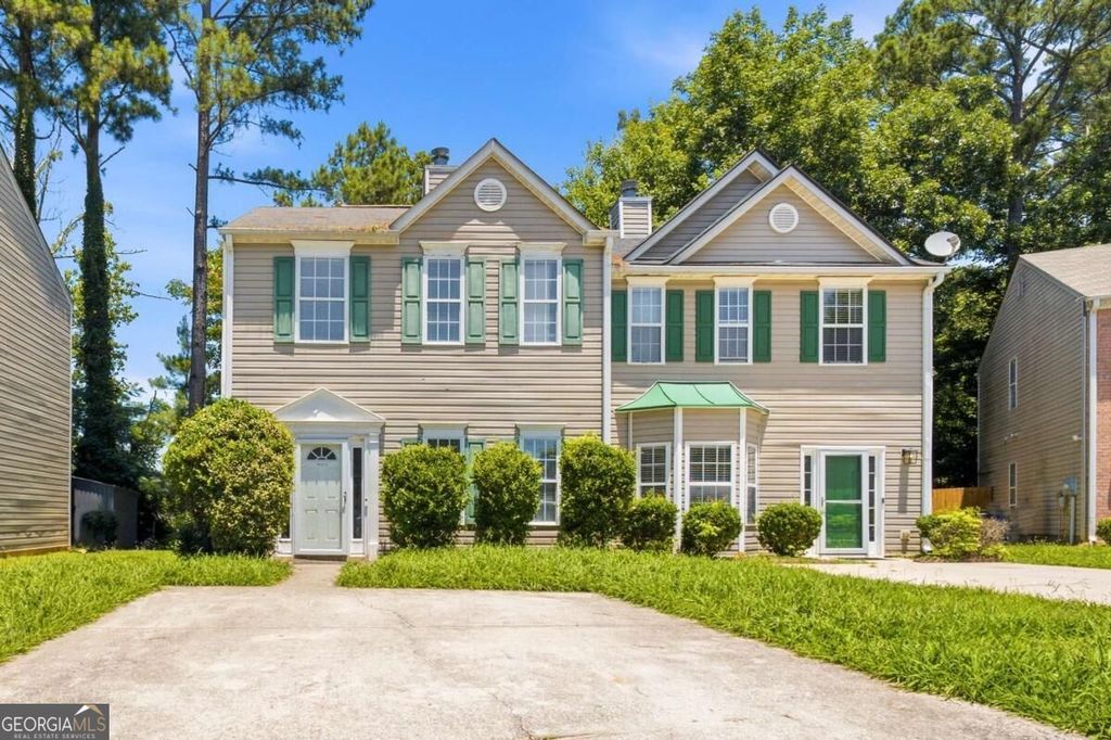 2945 Falling Water Point, Atlanta, GA 30349