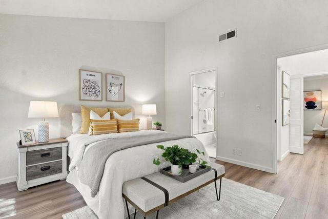 19111 Vineyard, Saratoga, CA 95070