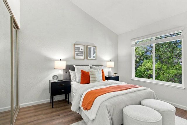 19111 Vineyard, Saratoga, CA 95070