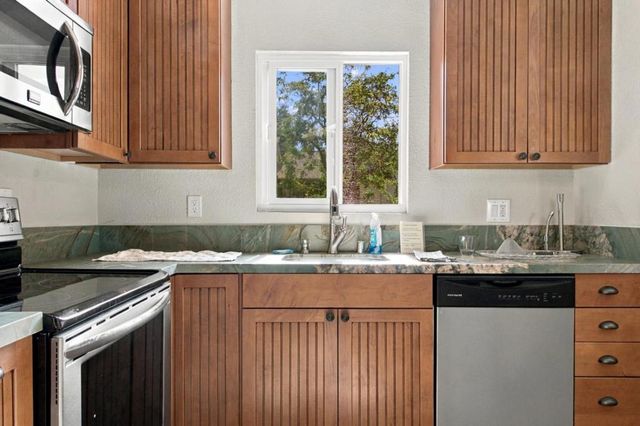 19111 Vineyard, Saratoga, CA 95070