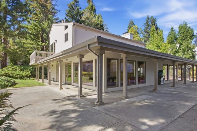 19111 Vineyard, Saratoga, CA 95070