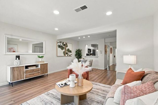 19111 Vineyard, Saratoga, CA 95070