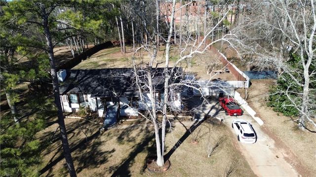 8951 Country Club Drive, Douglasville, GA 30134