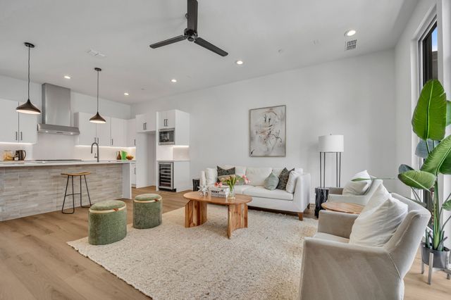 3612 San Jacinto 101, Dallas, TX 75204