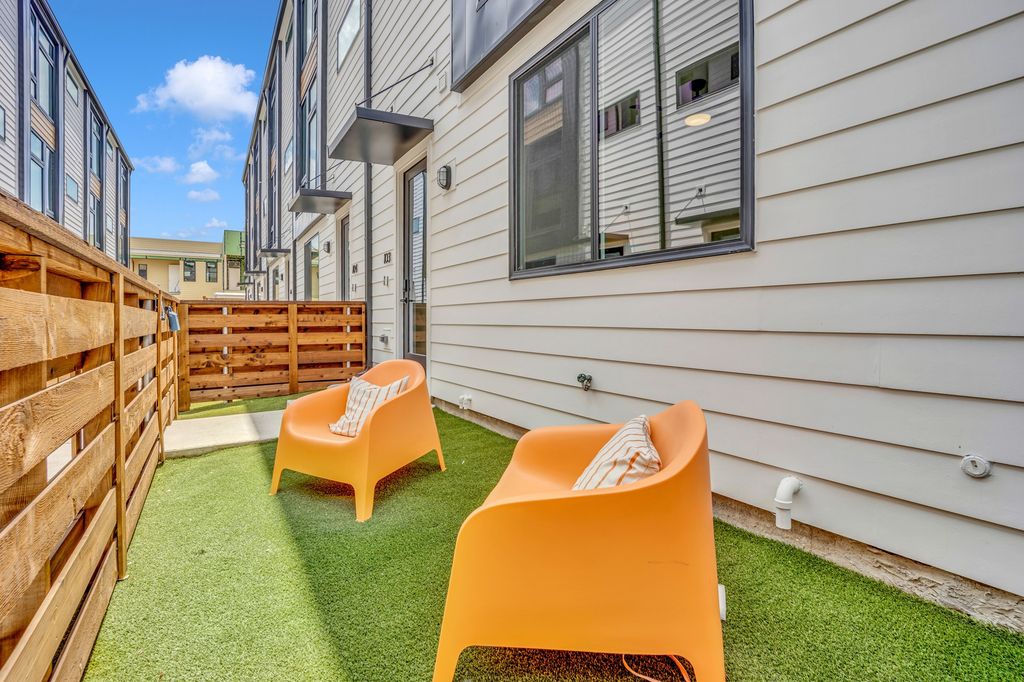 3612 San Jacinto 101, Dallas, TX 75204
