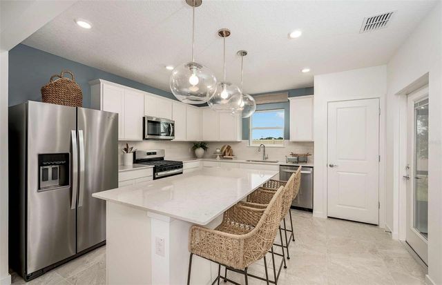 6888 SW 90TH LANE, Ocala, FL 34476