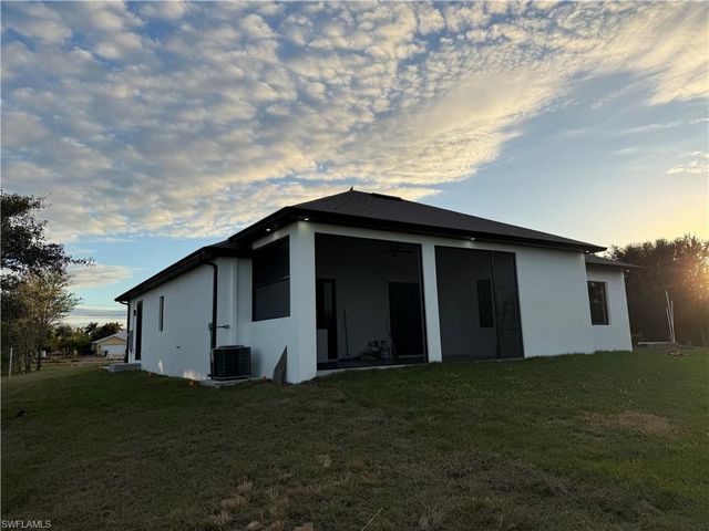 4353 22nd AVE NE, Naples, FL 34120