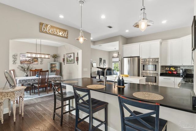 8864 Salt Grass Dr, Pensacola, FL 32526