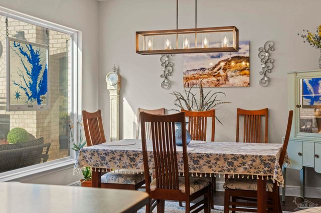 8864 Salt Grass Dr, Pensacola, FL 32526