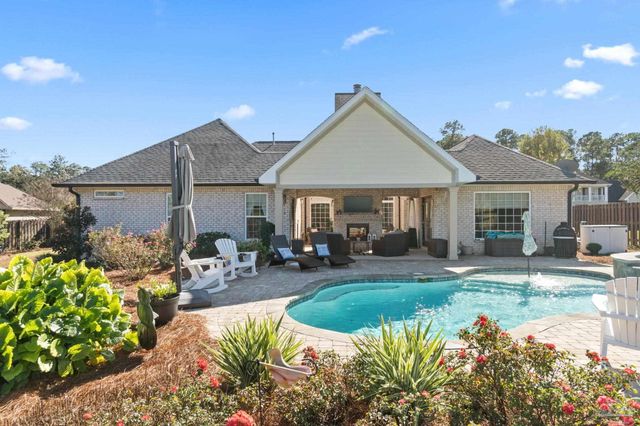 8864 Salt Grass Dr, Pensacola, FL 32526