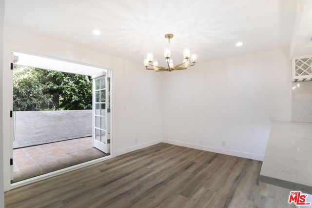 824 Westmount Drive 2, West Hollywood, CA 90069