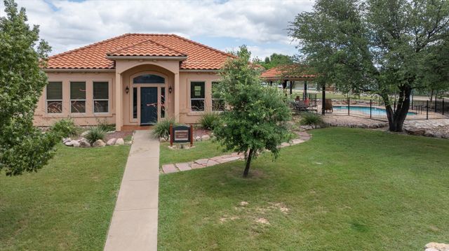 110 Valley View, Glen Rose, TX 76043