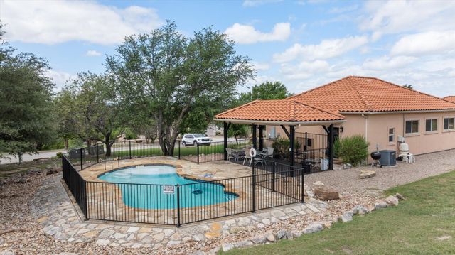 110 Valley View, Glen Rose, TX 76043