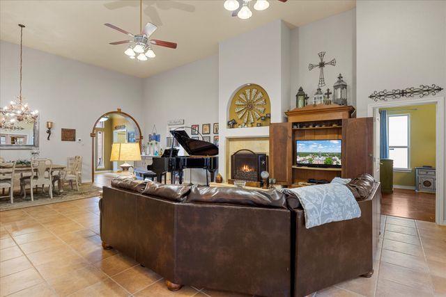 110 Valley View, Glen Rose, TX 76043