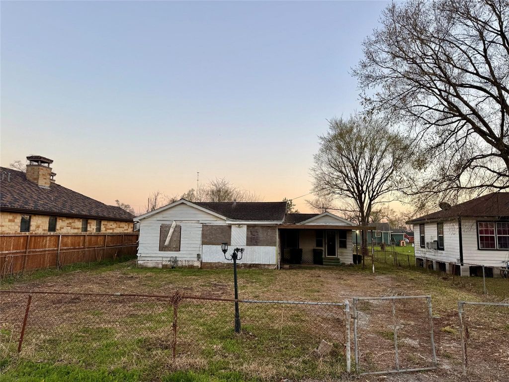 11018 Evangeline Drive, Houston, TX 77013