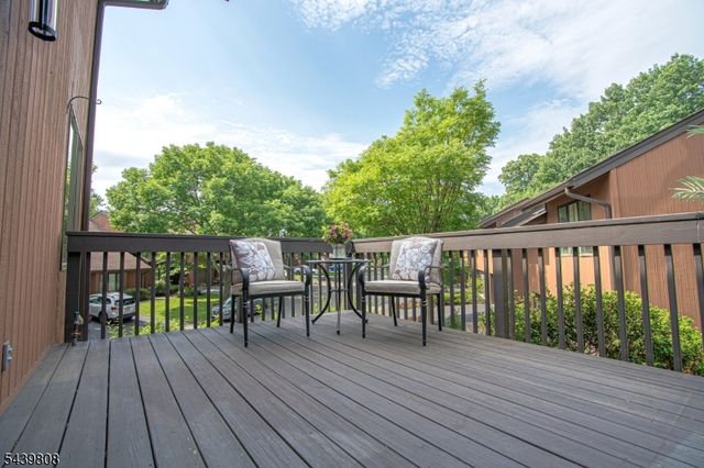 41 Sullivan Dr, West Orange Twp., NJ 07052