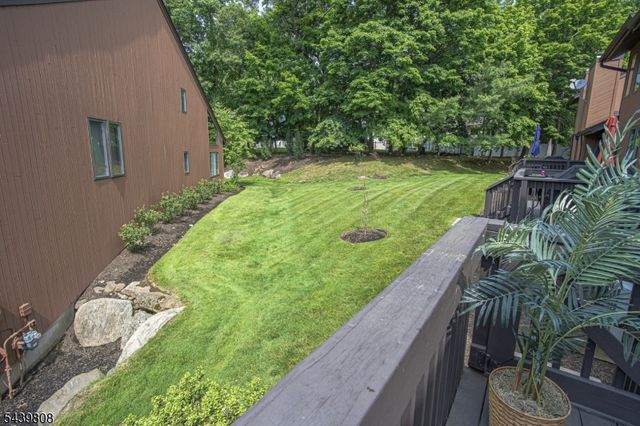 41 Sullivan Dr, West Orange Twp., NJ 07052