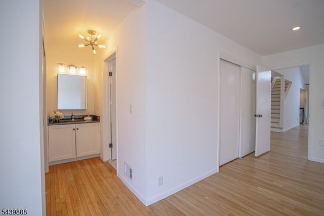 41 Sullivan Dr, West Orange Twp., NJ 07052