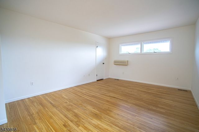 41 Sullivan Dr, West Orange Twp., NJ 07052