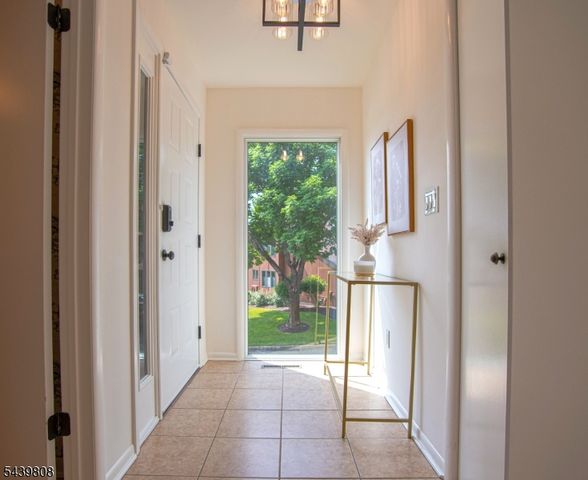 41 Sullivan Dr, West Orange Twp., NJ 07052