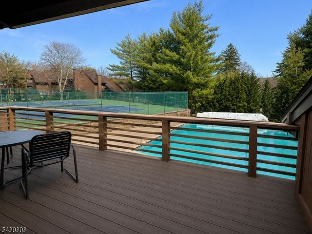 41 Sullivan Dr, West Orange Twp., NJ 07052