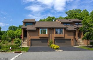 41 Sullivan Dr, West Orange Twp., NJ 07052