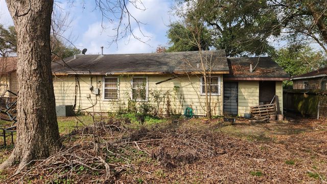 7019 Sherwood Drive, Houston, TX 77021