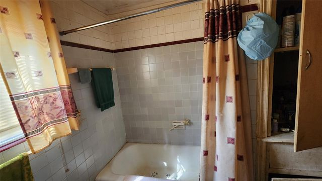 7019 Sherwood Drive, Houston, TX 77021