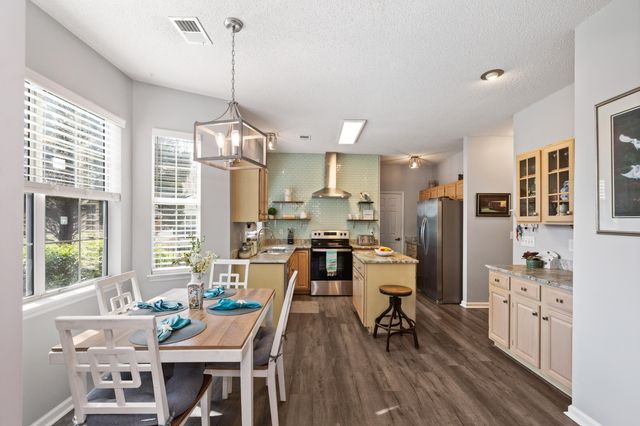 3500 Forest Glen Drive, Charleston, SC 29414