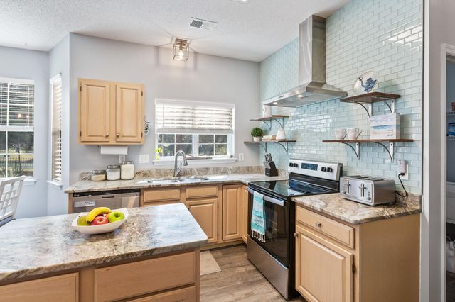 3500 Forest Glen Drive, Charleston, SC 29414