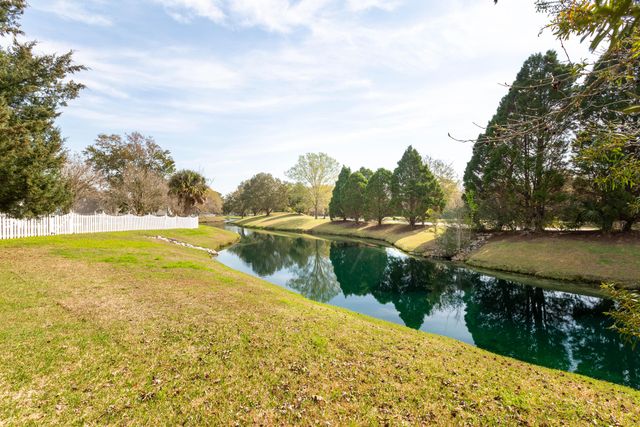 3500 Forest Glen Drive, Charleston, SC 29414