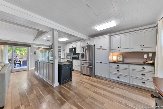 7203 Forest Mont, San Antonio, TX 78240