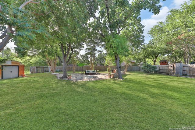 7203 Forest Mont, San Antonio, TX 78240