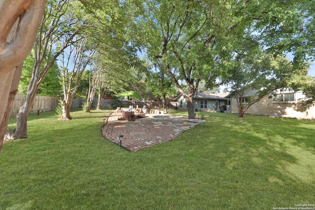 7203 Forest Mont, San Antonio, TX 78240